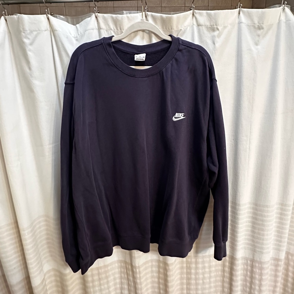 Nike men’s dark purple crewneck